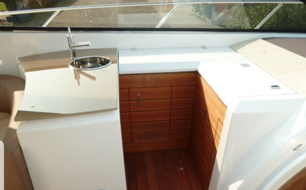 Sessa C52 2008 RYB (15)